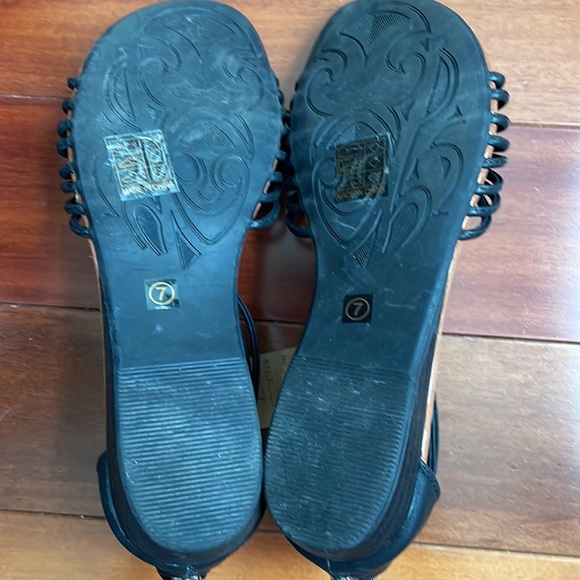 Kate And Mel Sandals - Picture 2 of 5